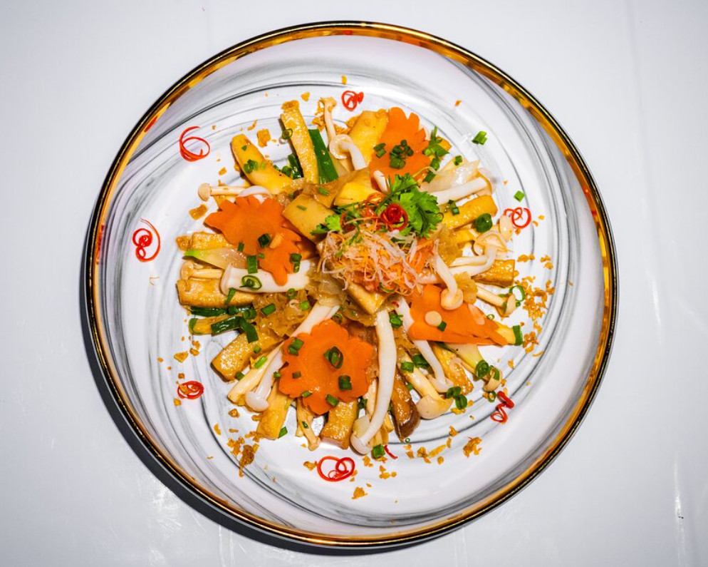 Stir-fried mixed mushrooms